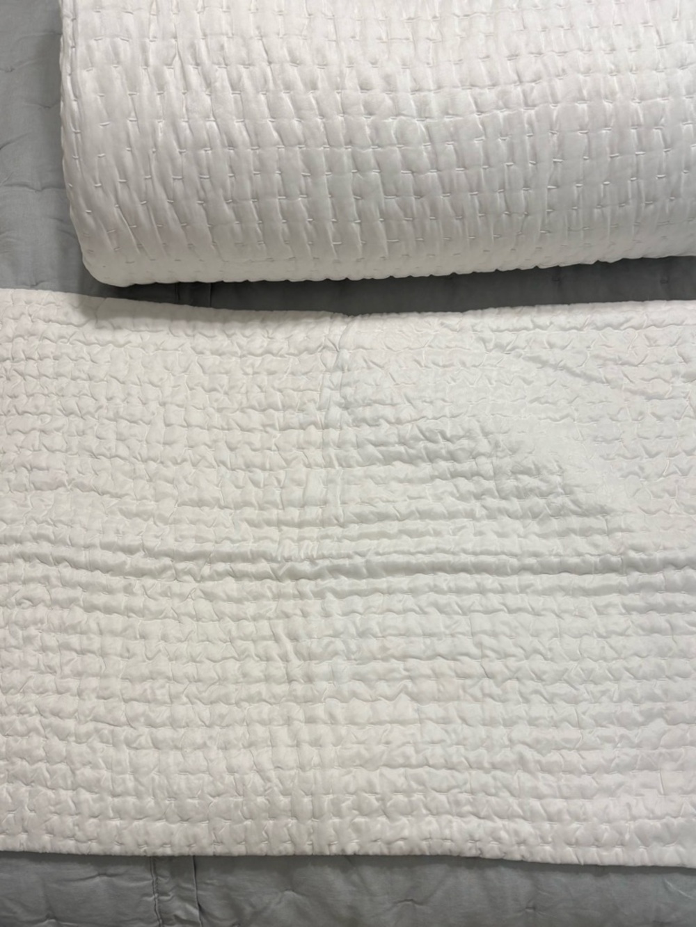 White Quince Pick Stitch Silk Quilt and Shams